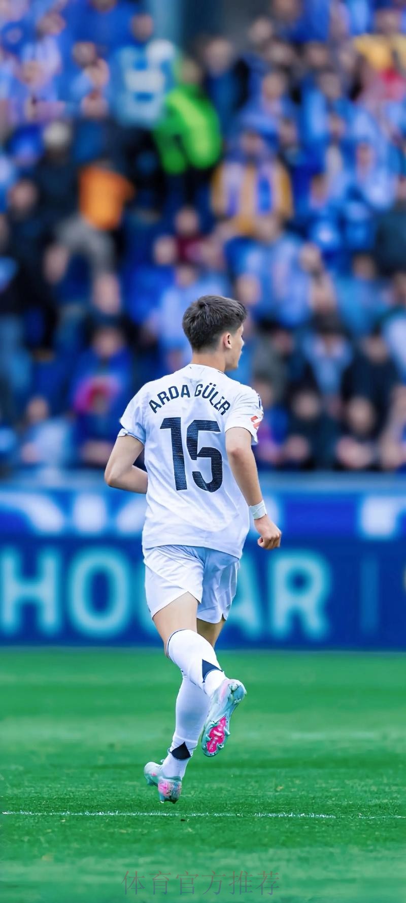 阿斯报：莱万真正的梦想是在皇马结束职业生涯